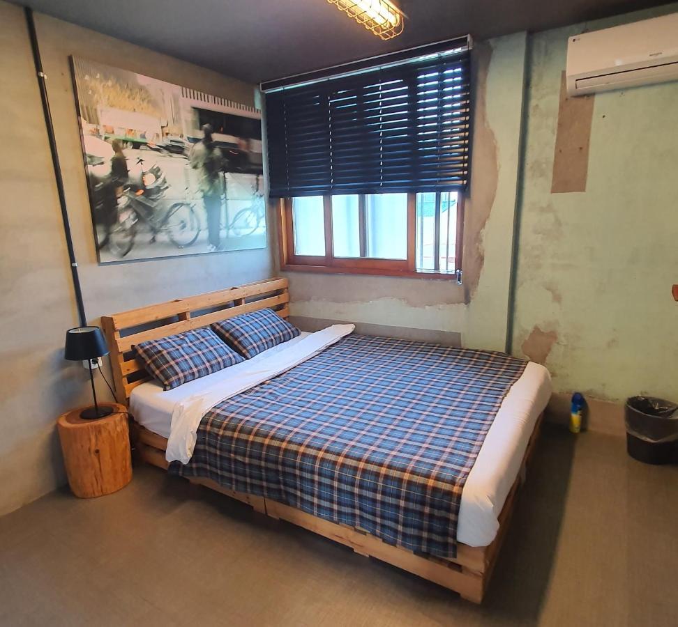 Mido Hostel Σεογκουίπο Εξωτερικό φωτογραφία