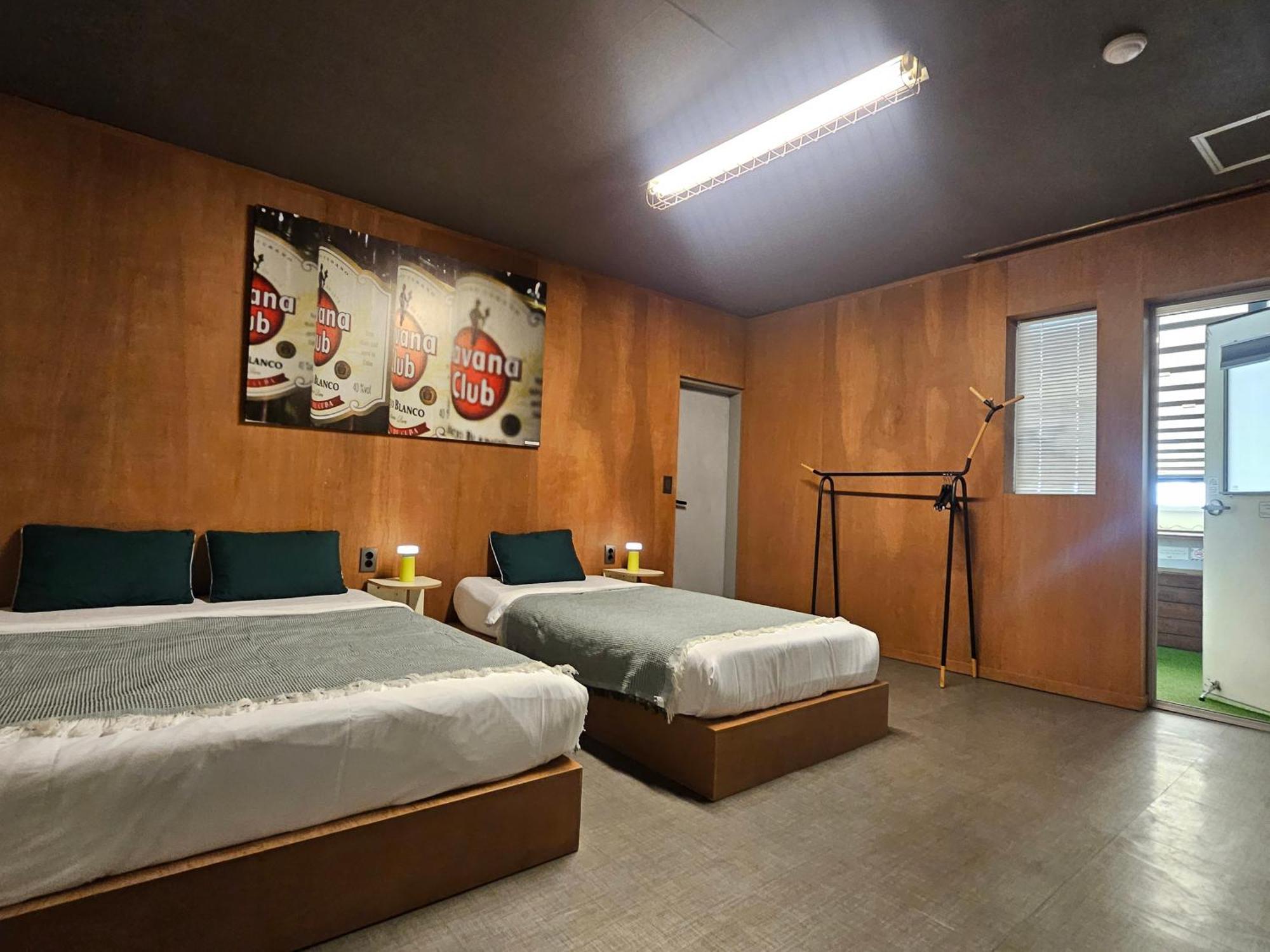 Mido Hostel Σεογκουίπο Εξωτερικό φωτογραφία