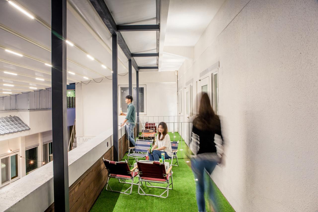 Mido Hostel Σεογκουίπο Εξωτερικό φωτογραφία